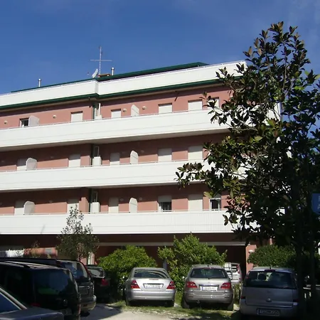 Milan - Agenzia Arcobaleno * Caorle